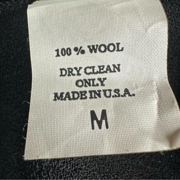 Eileen Fisher Women’s Lightweight Black Wool Coat Jacket. Size Medium - Picture 6 of 6